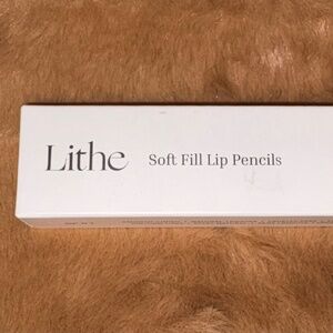 Lithe Soft Fill Lip Pencils Duo Set in Shades Dusk & Scarlet Full Size NIB Liner